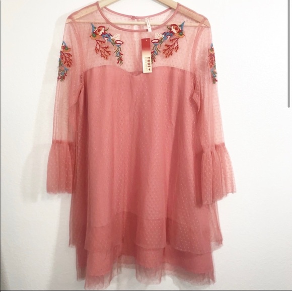 Lace Boho Style Dress - Picture 1 of 6